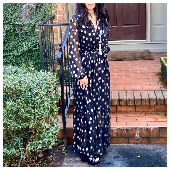 Made in France Dresses & Skirts - ✨LAST ONE✨Absolutely Fabulous Faux Wrap dress